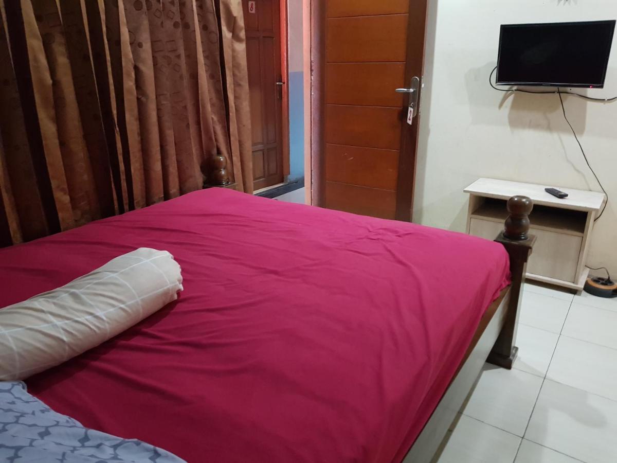 Hotel Alifah 1 Syariah Rawabokor Dua Exterior foto