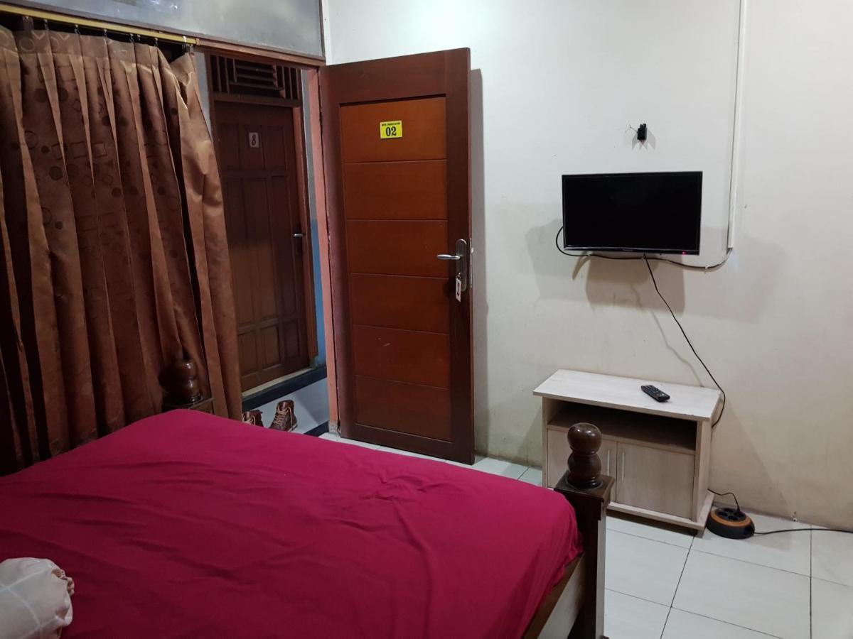 Hotel Alifah 1 Syariah Rawabokor Dua Exterior foto