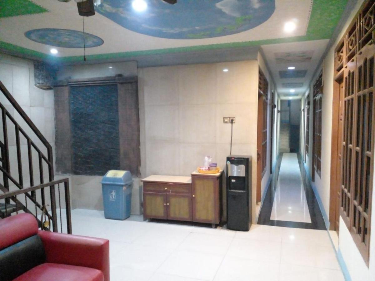 Hotel Alifah 1 Syariah Rawabokor Dua Exterior foto