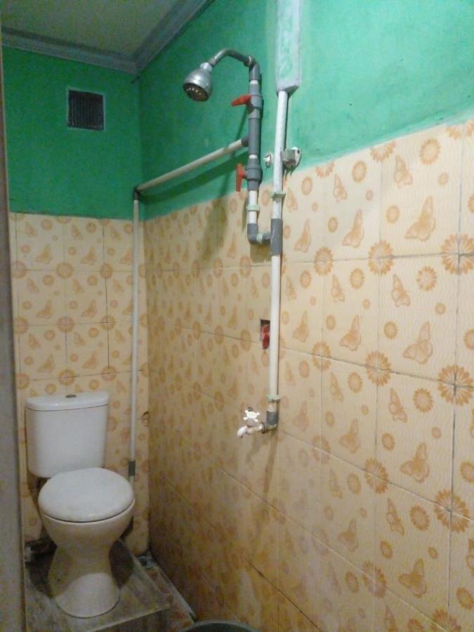 Hotel Alifah 1 Syariah Rawabokor Dua Exterior foto